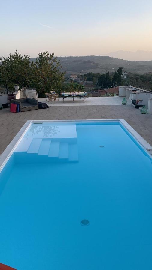 Bed And Breakfast La Pecora Rosa Sant'Omero Exterior foto